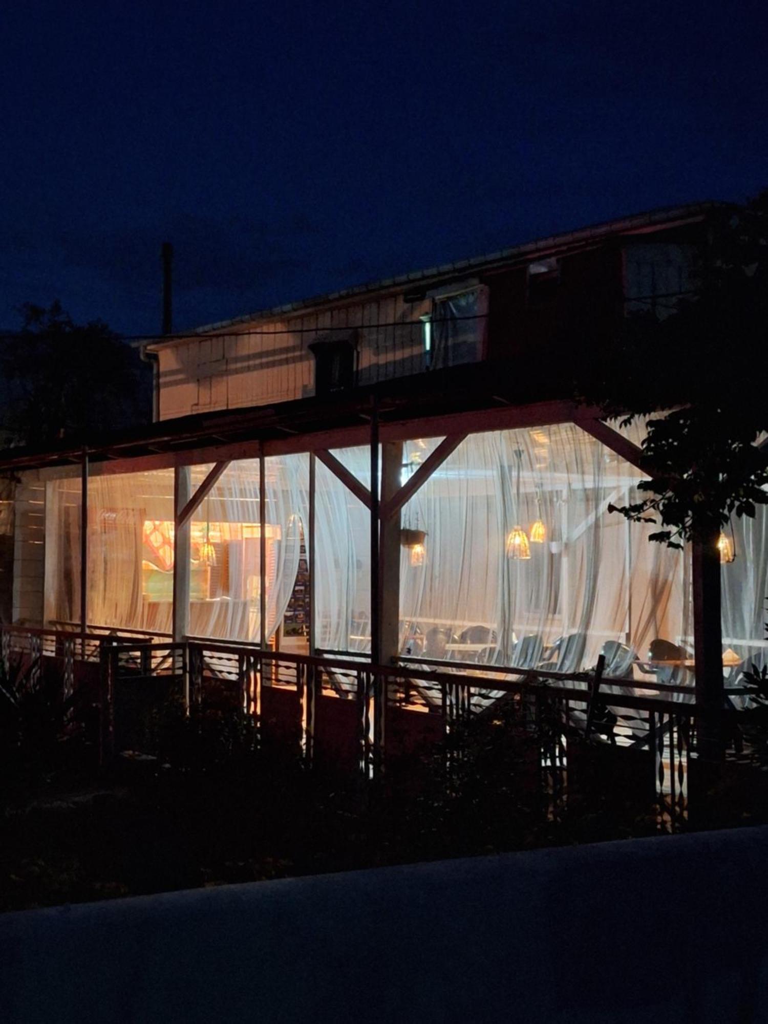 Nika Inn Kobuleti Exteriör bild