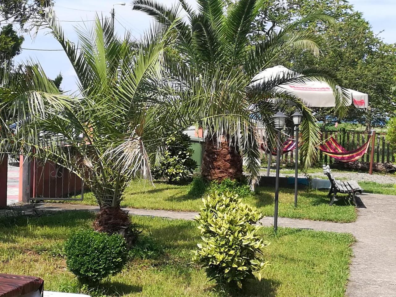 Nika Inn Kobuleti Exteriör bild