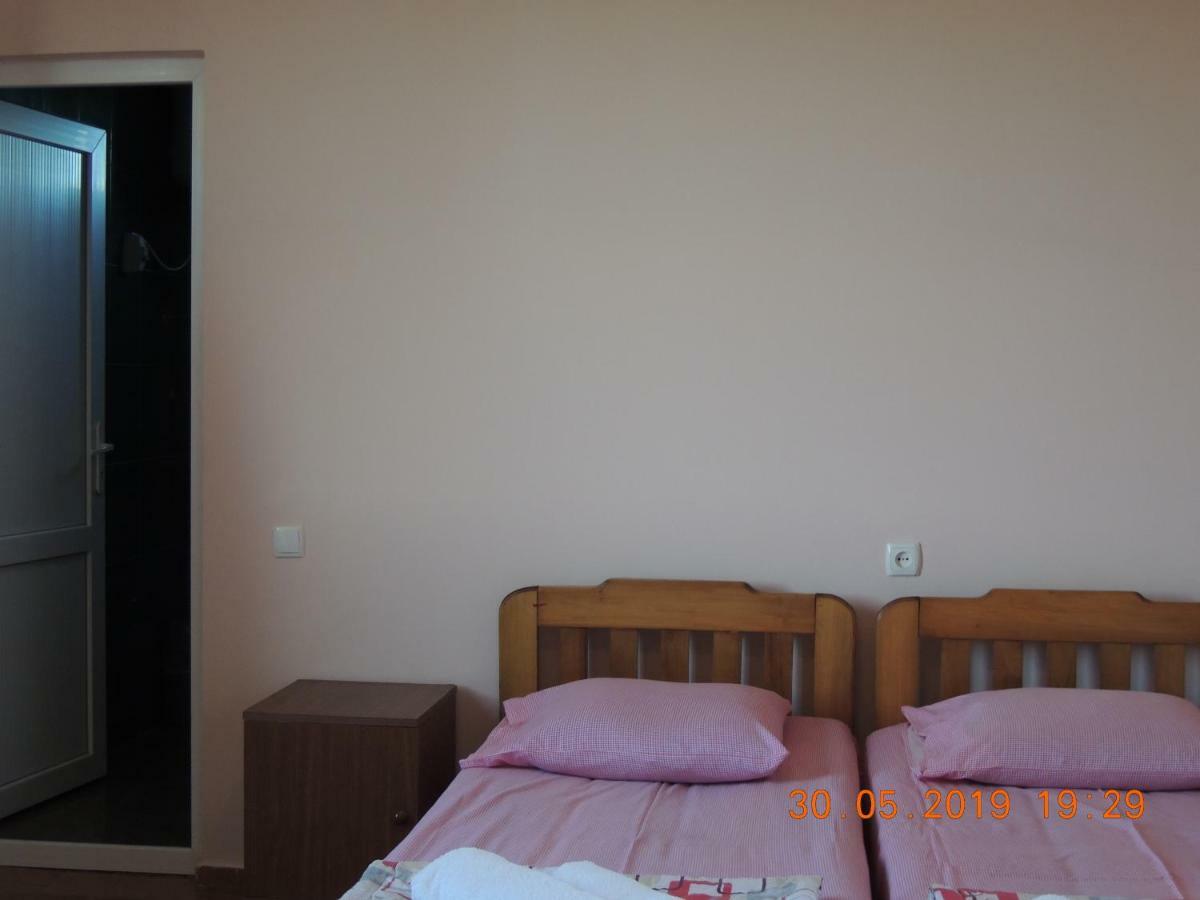 Nika Inn Kobuleti Exteriör bild