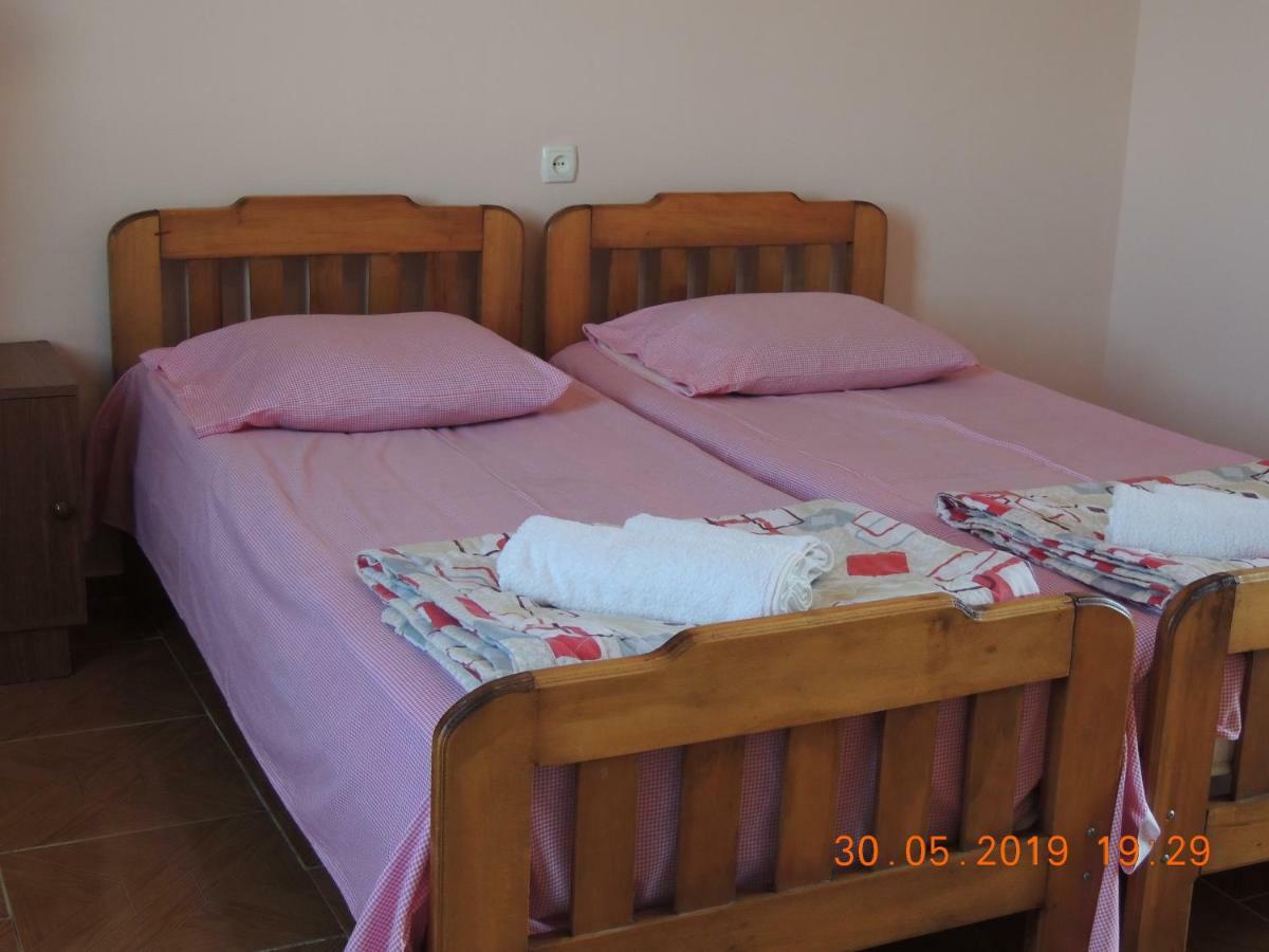 Nika Inn Kobuleti Exteriör bild