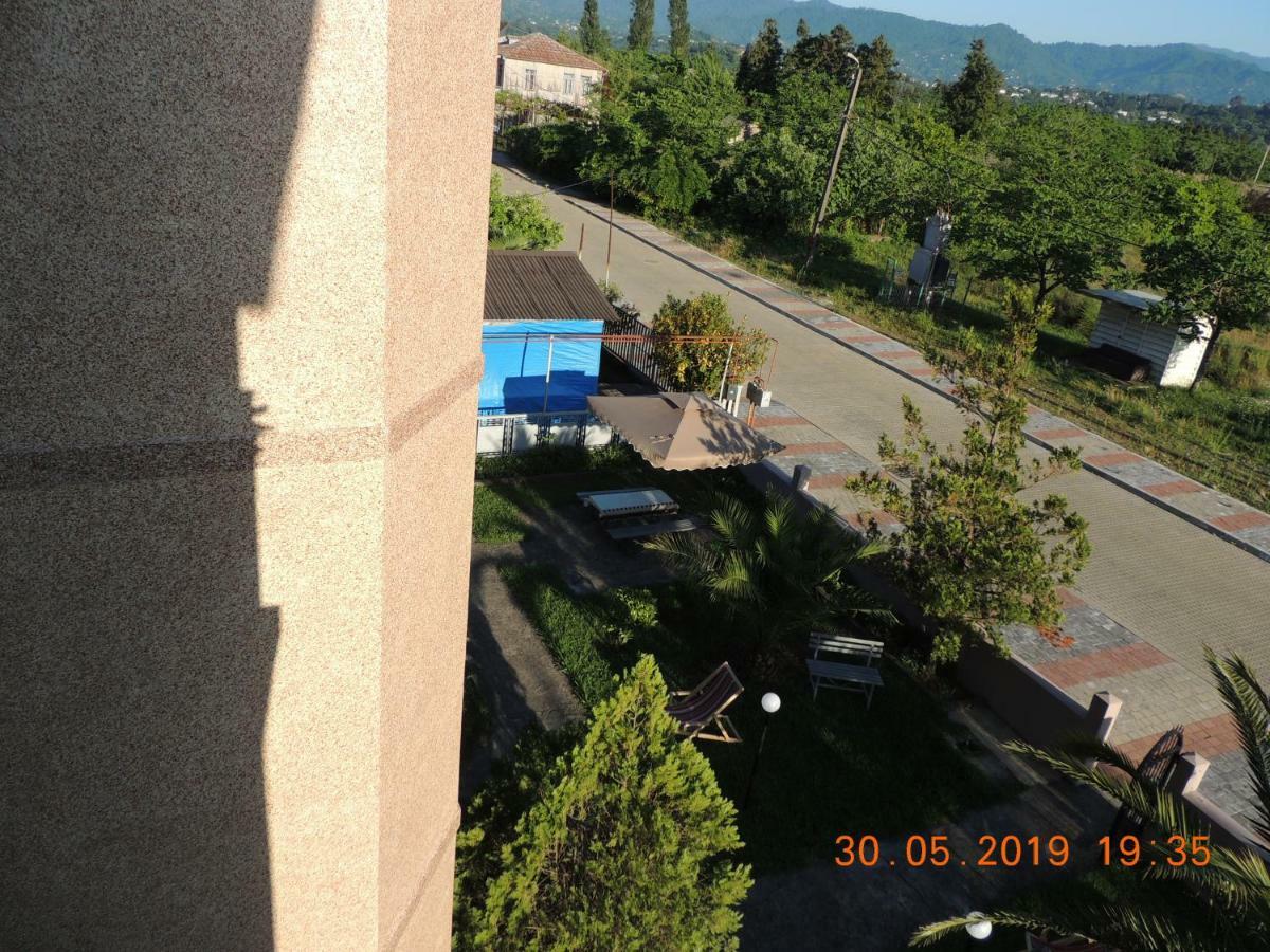 Nika Inn Kobuleti Exteriör bild