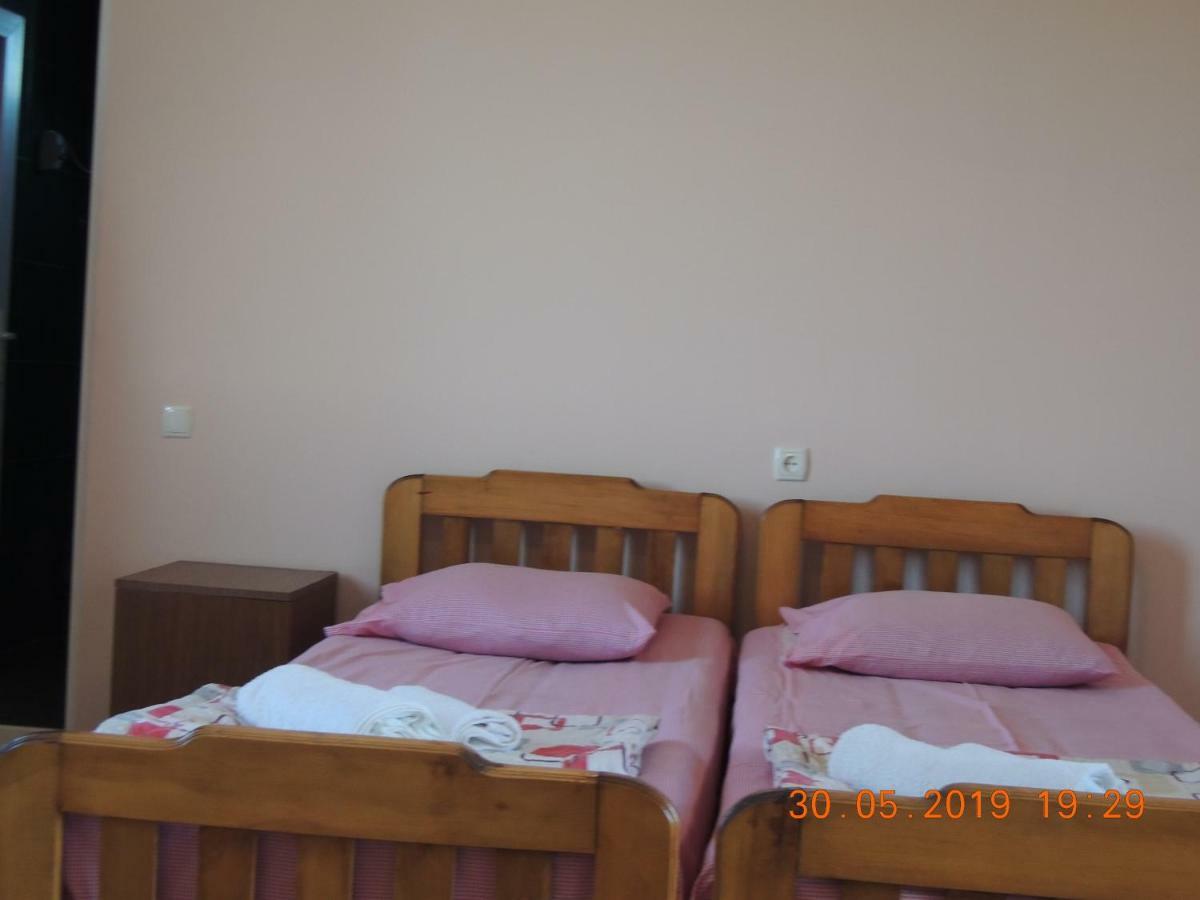 Nika Inn Kobuleti Exteriör bild